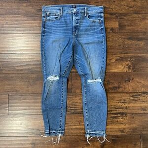 Gap Skinny Distressed Jeans 33